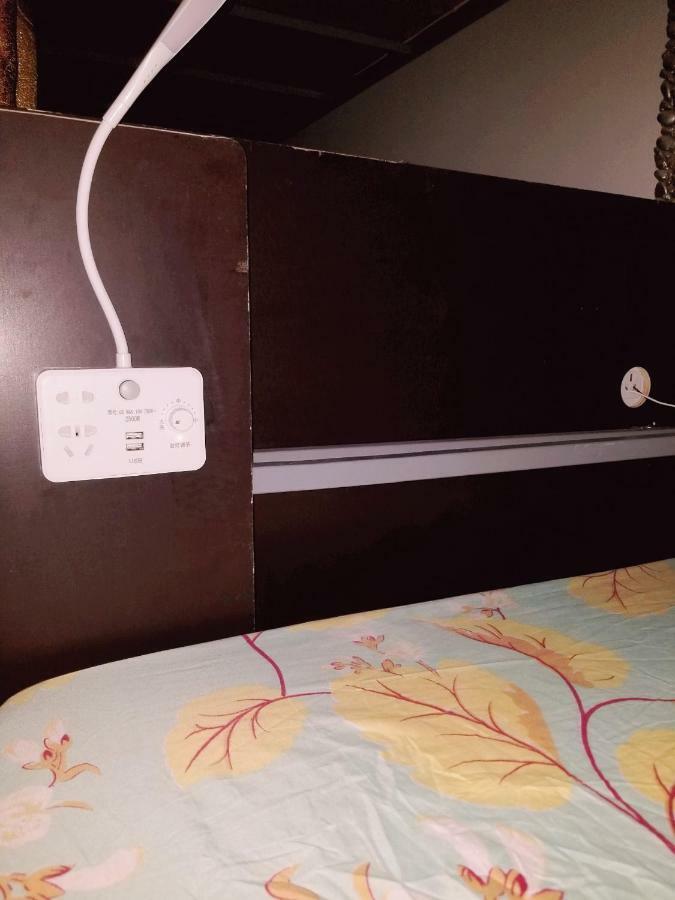 CatBa Backpacker Hostel Dong Khe Sau Exteriör bild